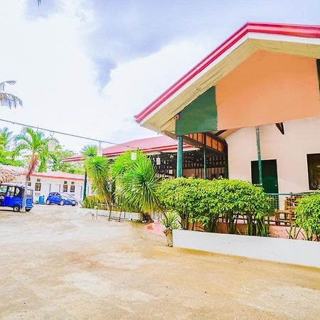 Oyo 875 Madhavi Beach Resort Balibago Екстер'єр фото